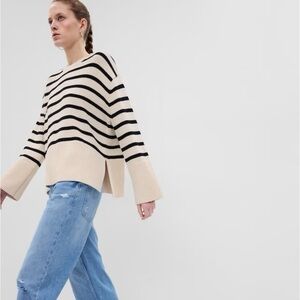 GAP Striped Split-Hem Crewneck Sweater